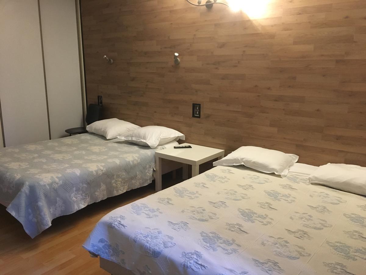 Hotel Restaurant La Garenne Tresserre Kültér fotó