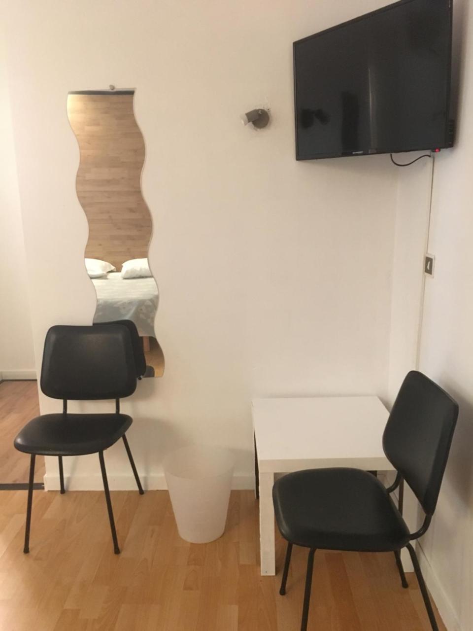Hotel Restaurant La Garenne Tresserre Kültér fotó